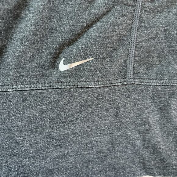 Women's Nike Gray Running Dri-Fit Sleeveless Shirt Size Small - Picture 5 of 13